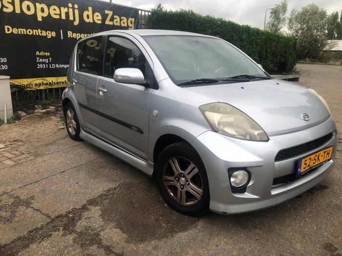 Daihatsu Sirion 2 1.3 16V DVVT Sloopvoertuig (2006, Grijs)