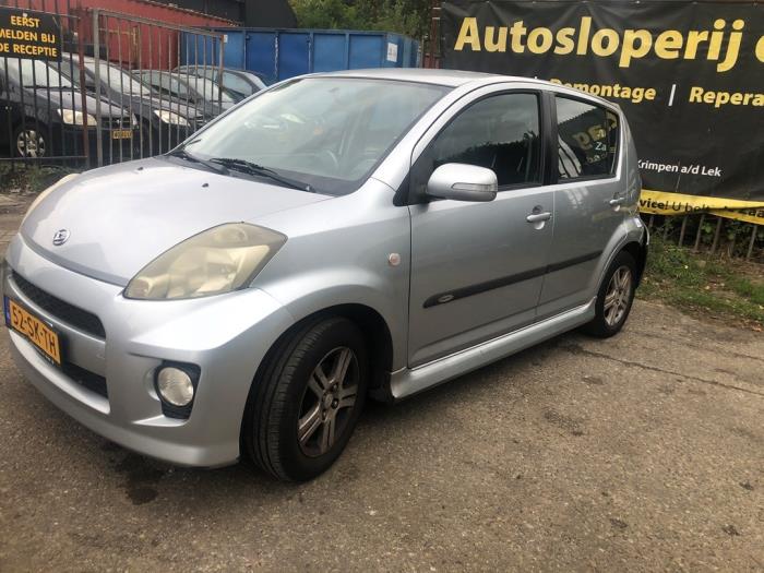 Daihatsu Sirion 2 1.3 16V DVVT Sloopvoertuig (2006, Grijs)