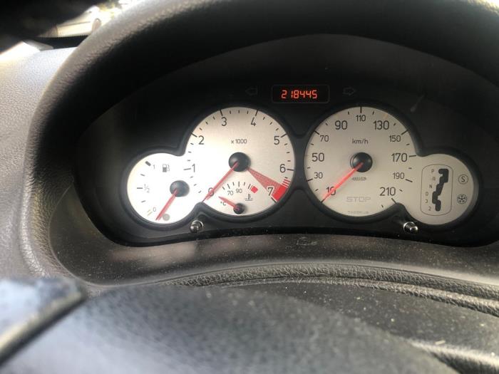 Peugeot 206 CC 1.6 16V Sloopvoertuig (2002, Zwart)