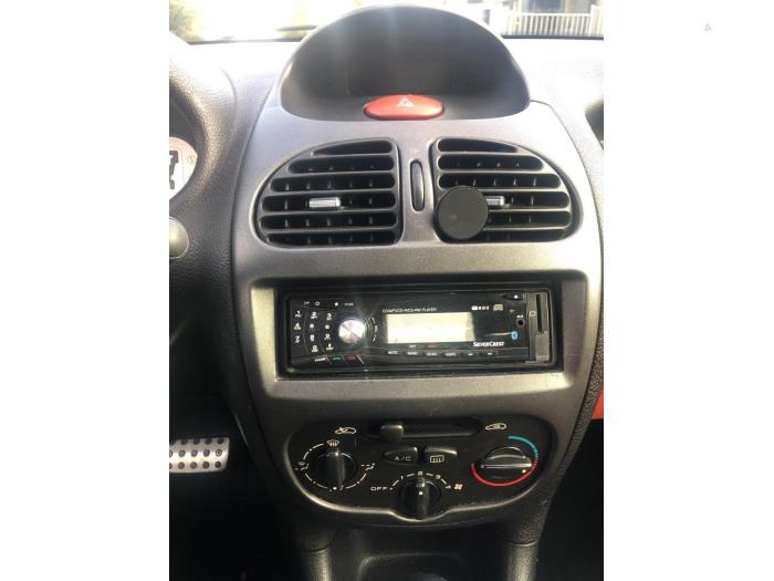 Peugeot 206 CC 1.6 16V Sloopvoertuig (2002, Zwart)