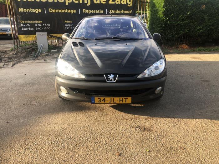 Peugeot 206 CC 1.6 16V Sloopvoertuig (2002, Zwart)
