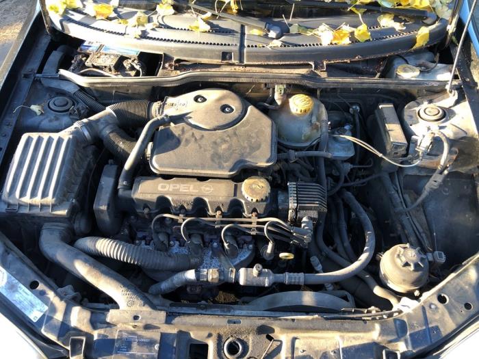 Opel Corsa B 1.4i Sloopvoertuig (1997, Zwart)