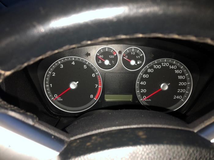 Ford Focus 2 Wagon 1.6 16V Sloopvoertuig (2005, Zwart)