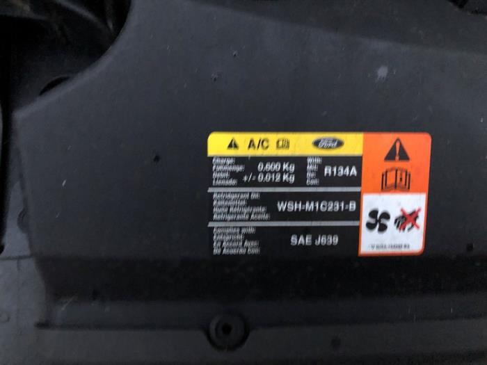 Ford Focus 2 Wagon 1.6 16V Sloopvoertuig (2005, Zwart)