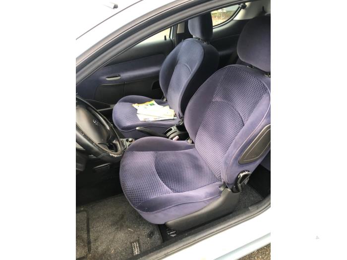 Peugeot 206 1.4 16V Sloopvoertuig (2003, Grijs)