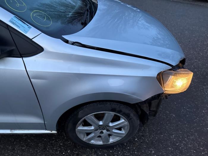 Volkswagen Polo V 1.2 12V Sloopvoertuig (2010, Zilvergrijs)