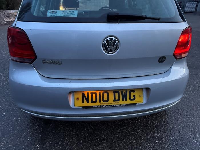 Volkswagen Polo V 1.2 12V Sloopvoertuig (2010, Zilvergrijs)