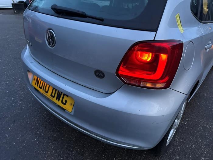 Volkswagen Polo V 1.2 12V Sloopvoertuig (2010, Zilvergrijs)