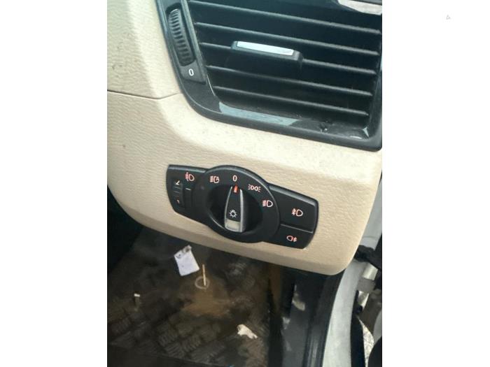 BMW X1 sDrive 18d 2.0 16V Sloopvoertuig (2015, Wit)