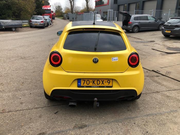 Alfa Romeo MiTo 1.6 JTDm 16V Sloopvoertuig (2009, Geel)