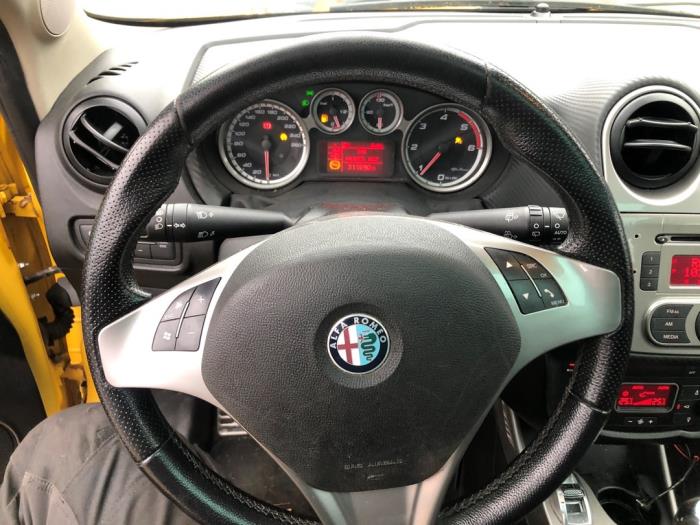 Alfa Romeo MiTo 1.6 JTDm 16V Sloopvoertuig (2009, Geel)