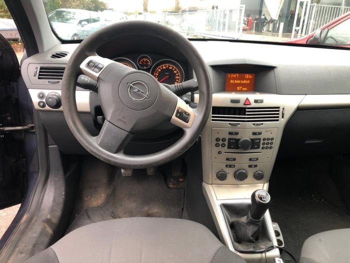 Opel Astra H SW 1.6 16V Twinport Sloopvoertuig (2008, Grijs)