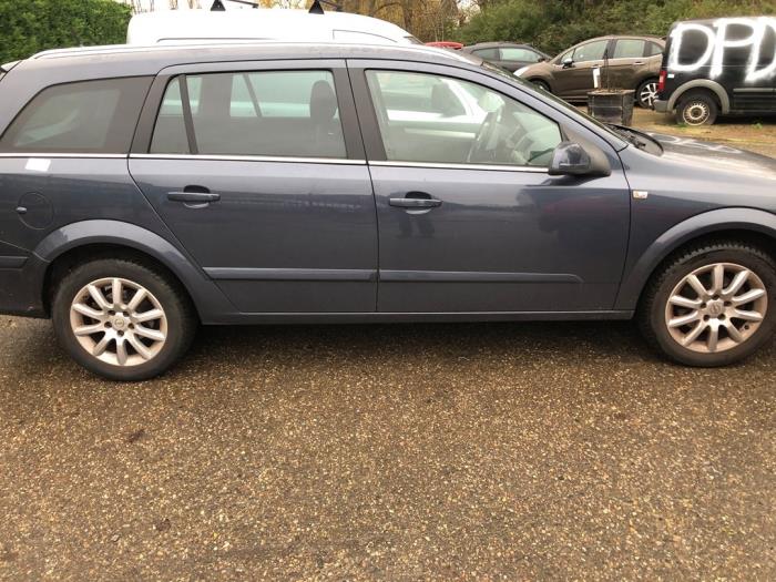Opel Astra H SW 1.6 16V Twinport Sloopvoertuig (2008, Grijs)