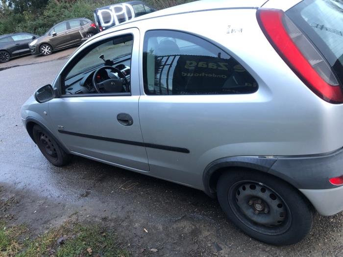 Opel Corsa C 1.2 16V Sloopvoertuig (2003, Grijs)