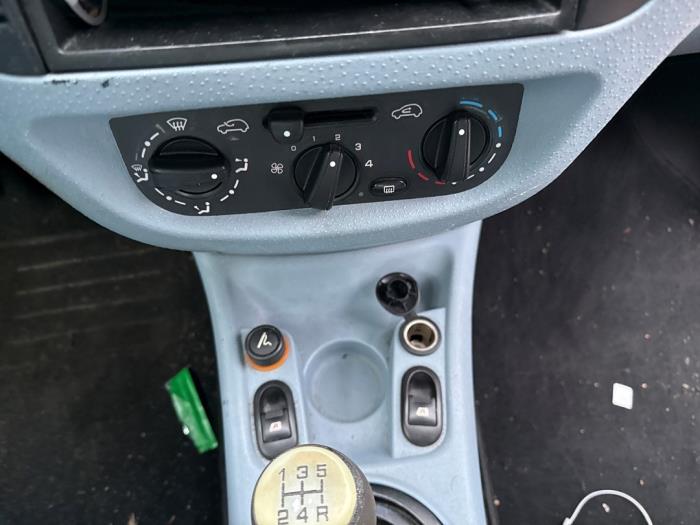 Citroen C3 1.1 Sloopvoertuig (2003, Zwart)