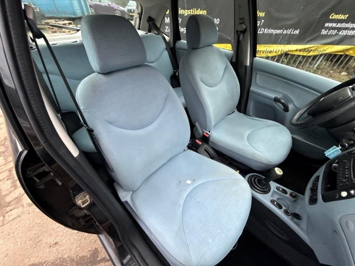 Citroen C3 1.1 Sloopvoertuig (2003, Zwart)