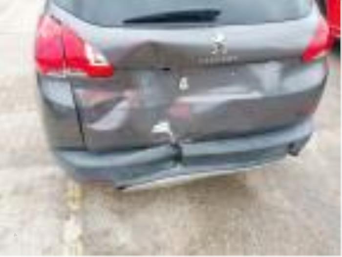 Peugeot 2008 1.2 Vti 12V PureTech 82 Sloopvoertuig (2015, Grijs)