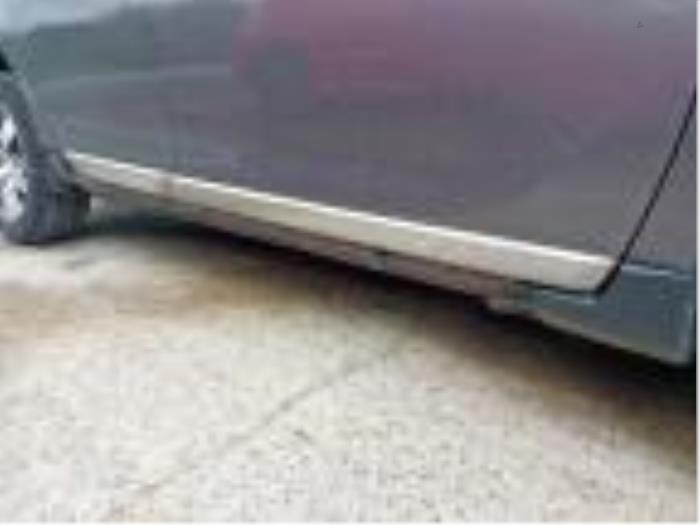 Peugeot 2008 1.2 Vti 12V PureTech 82 Sloopvoertuig (2015, Grijs)