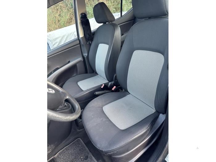 Hyundai i10 1.1i 12V Sloopvoertuig (2008, Zwart)