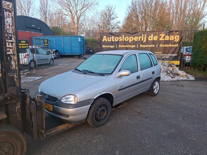 Opel Corsa B 1.2i 16V Sloopvoertuig (2000, Grijs)