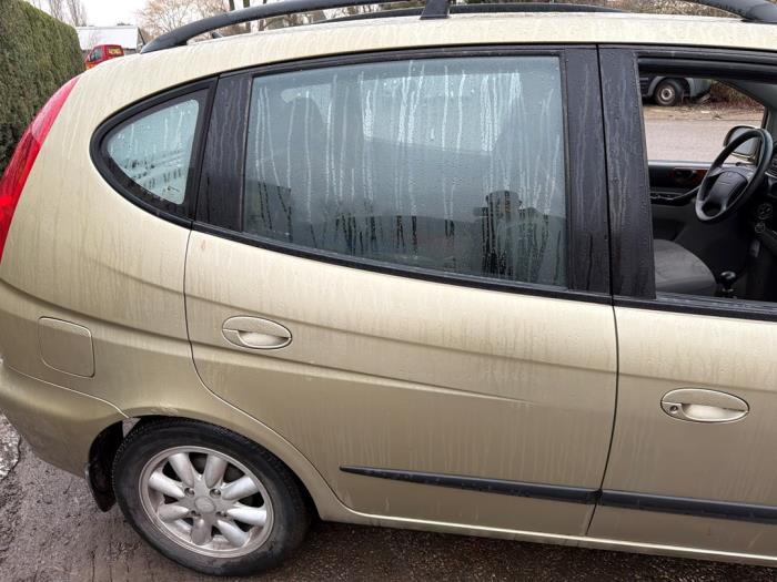 Daewoo Tacuma 2.0 16V Sloopvoertuig (2000, Beige)