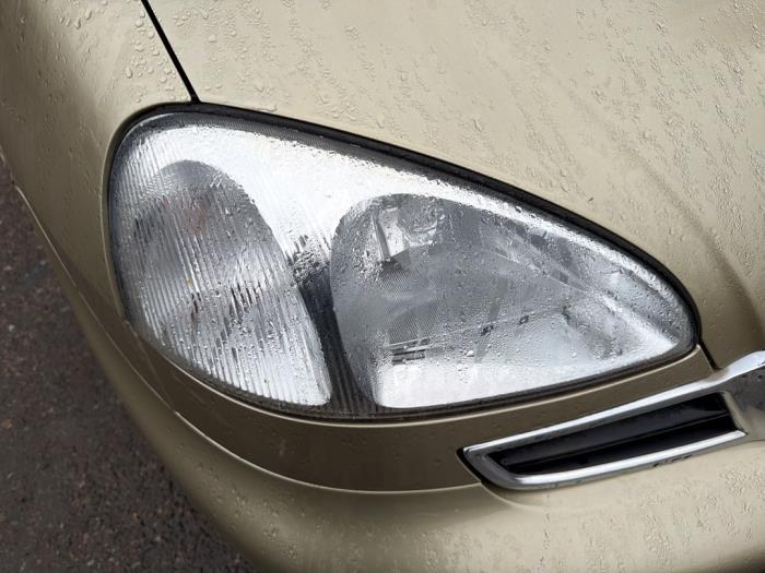 Daewoo Tacuma 2.0 16V Sloopvoertuig (2000, Beige)