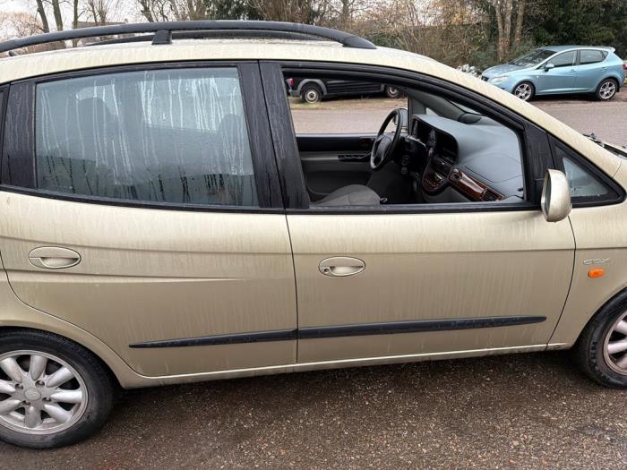 Daewoo Tacuma 2.0 16V Sloopvoertuig (2000, Beige)