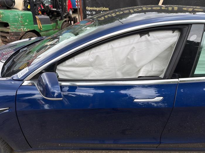 Tesla Model 3 Standard RWD Plus 60 kWh Sloopvoertuig (2019, Blauw)