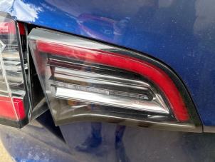 Tesla Model 3 Standard RWD Plus 60 kWh Sloopvoertuig (2019, Blauw)