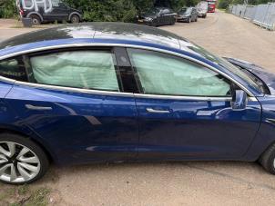 Tesla Model 3 Standard RWD Plus 60 kWh Sloopvoertuig (2019, Blauw)