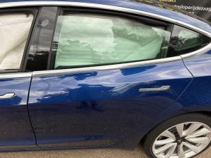 Tesla Model 3 Standard RWD Plus 60 kWh Sloopvoertuig (2019, Blauw)