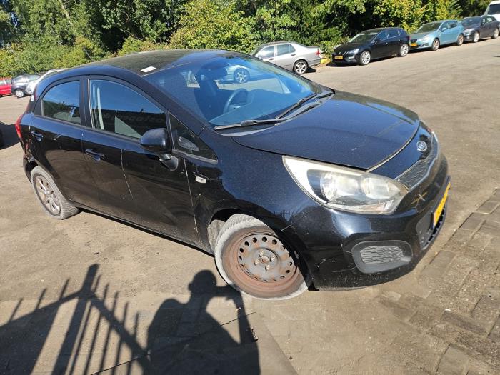 Kia Rio III 1.1 CRDi VGT 12V Sloopvoertuig (2012, Zwart)