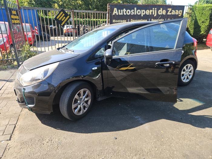 Kia Rio III 1.1 CRDi VGT 12V Sloopvoertuig (2012, Zwart)