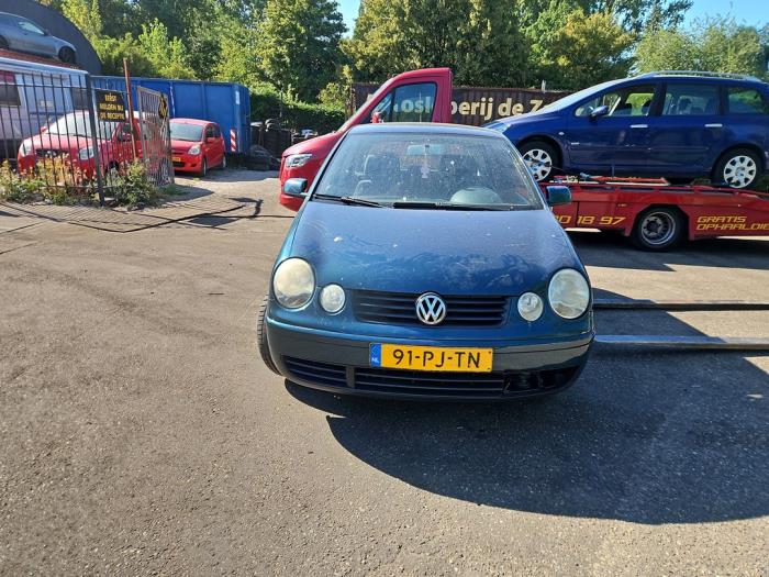 Volkswagen Polo IV 1.4 16V 75  (Sloop)