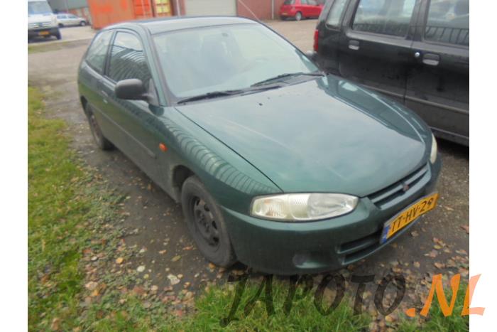 Mitsubishi colt 1998