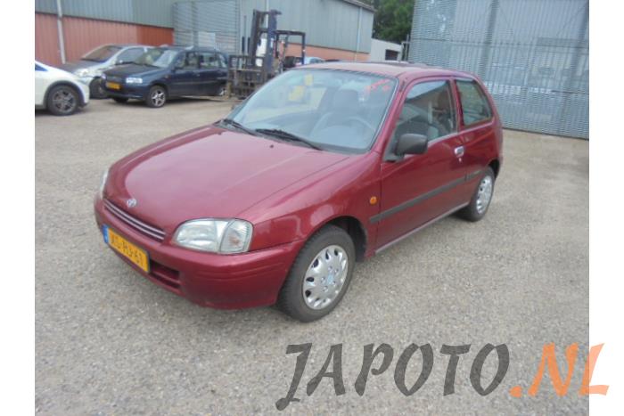 Toyota starlet 1999