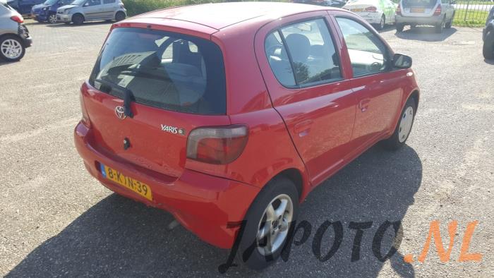 Toyota Yaris 2000