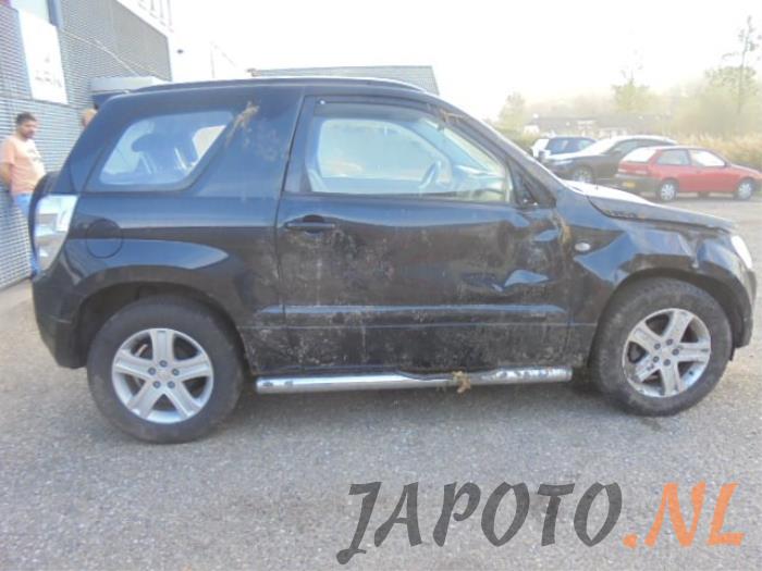 Suzuki Grand Vitara II 1.6 16V Sloopvoertuig (2007, Zwart)