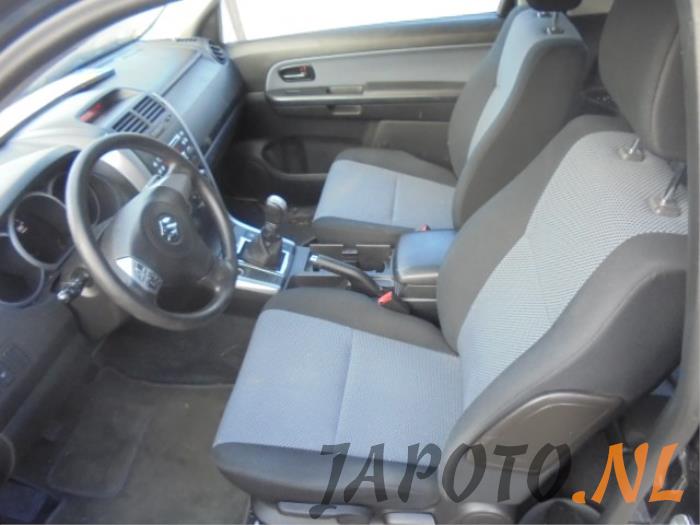 Suzuki Grand Vitara II 1.6 16V Sloopvoertuig (2007, Zwart)