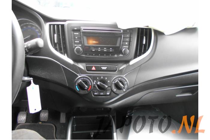 Suzuki Baleno 1.2 Dual Jet 16V Sloopvoertuig (2016, Grijs)