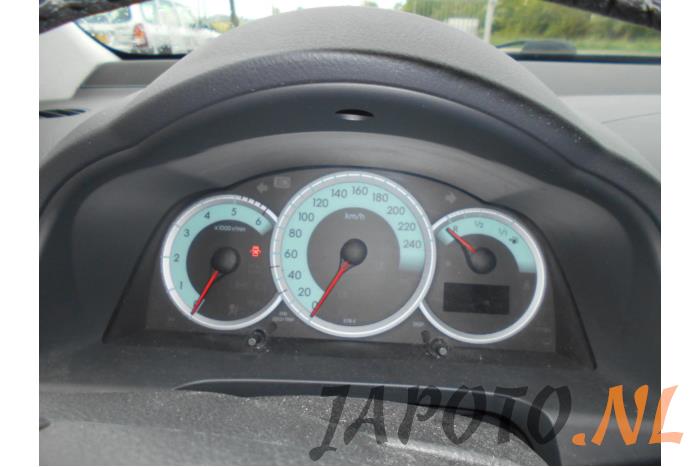 Toyota Corolla Verso 2.2 D-4D 16V Sloopvoertuig (2008, Zwart)