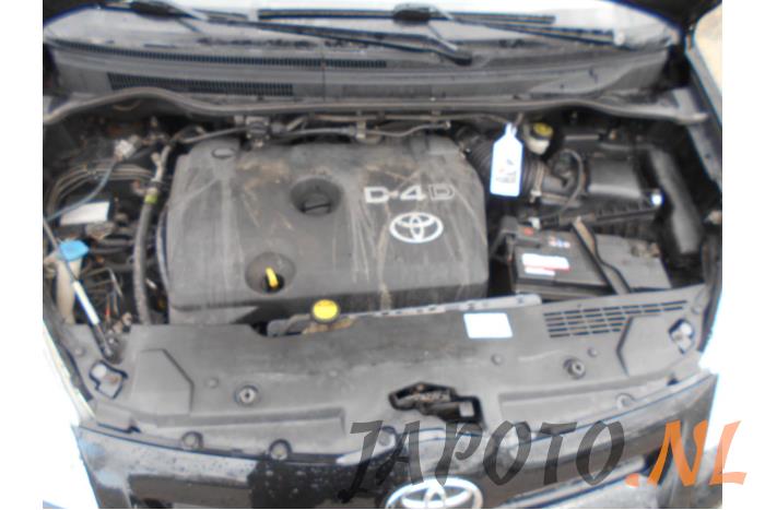 Toyota Corolla Verso 2.2 D-4D 16V Sloopvoertuig (2008, Zwart)