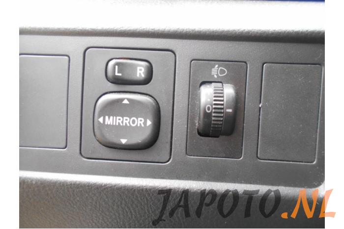 Toyota Corolla Verso 2.2 D-4D 16V Sloopvoertuig (2008, Zwart)