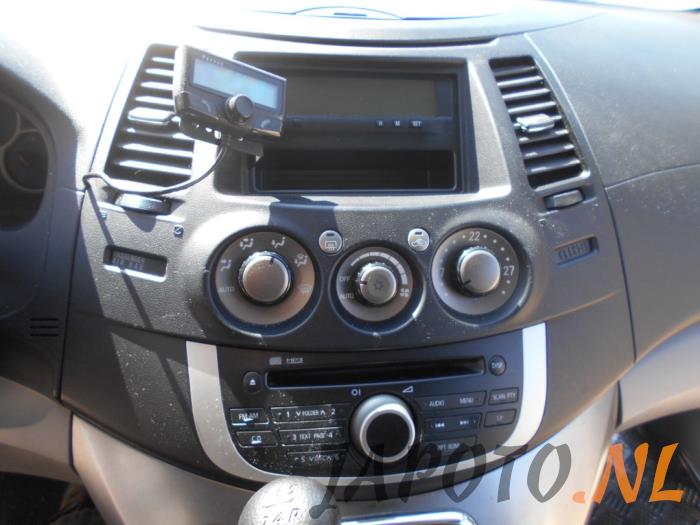 Mitsubishi Grandis 2.4 16V MIVEC Sloopvoertuig (2008, Zwart)