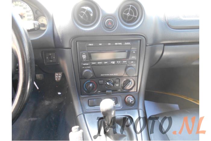 Mazda MX-5 1.6i 16V Sloopvoertuig (2001, Groen)