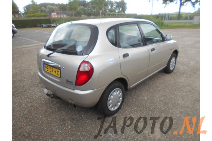 Daihatsu sirion 1999