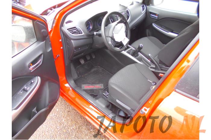 Suzuki Baleno 1.2 Dual Jet 16V Sloopvoertuig (2017, Rood)