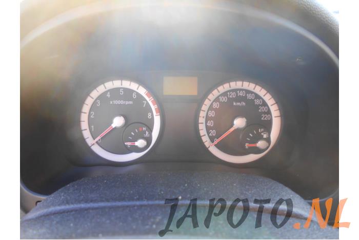 Kia Rio II 1.4 16V Sloopvoertuig (2007, Grijs)