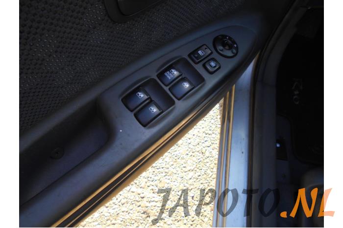 Kia Rio II 1.4 16V Sloopvoertuig (2007, Grijs)