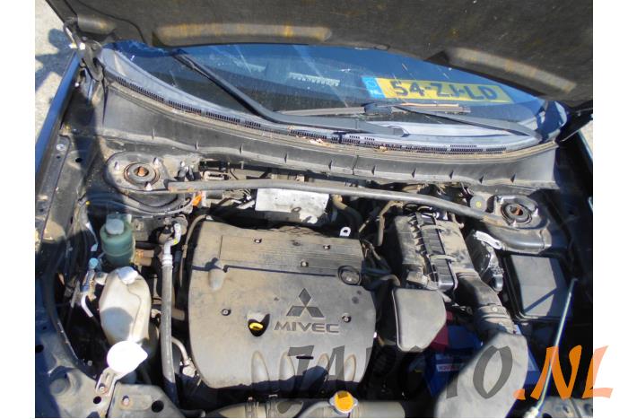 Mitsubishi Outlander 2.4 16V Mivec 4x2 Sloopvoertuig (2008, Zwart)